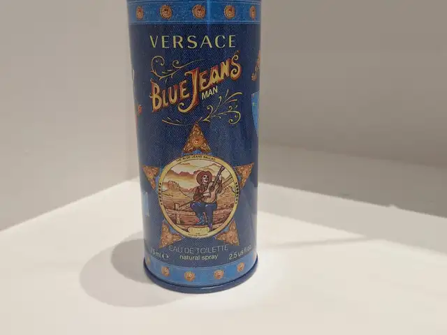 Versace blue jeans edt 75ml, Επαρχία Λευκωσίας — Στρόβολος - Χρυσελεούσα