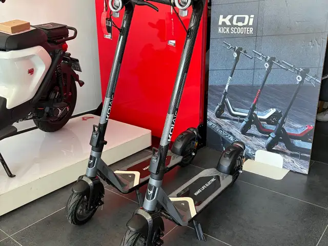 Niu kqi air, Επαρχία Λευκωσίας — Στρόβολος - Ακρόπολη