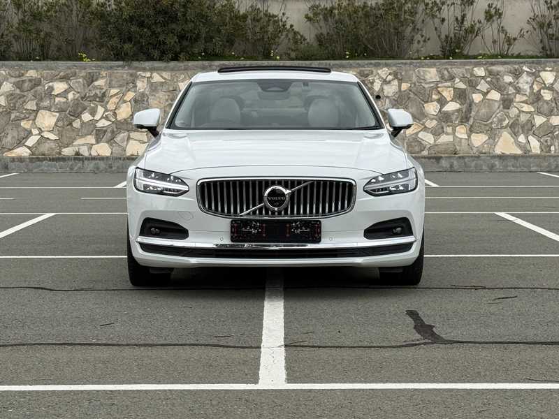 2022 Volvo S90 2,0L 2022 Cyprus