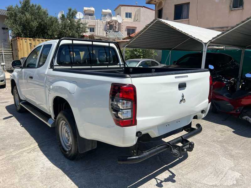 2020 Mitsubishi L200 2,3L 2020 Cyprus