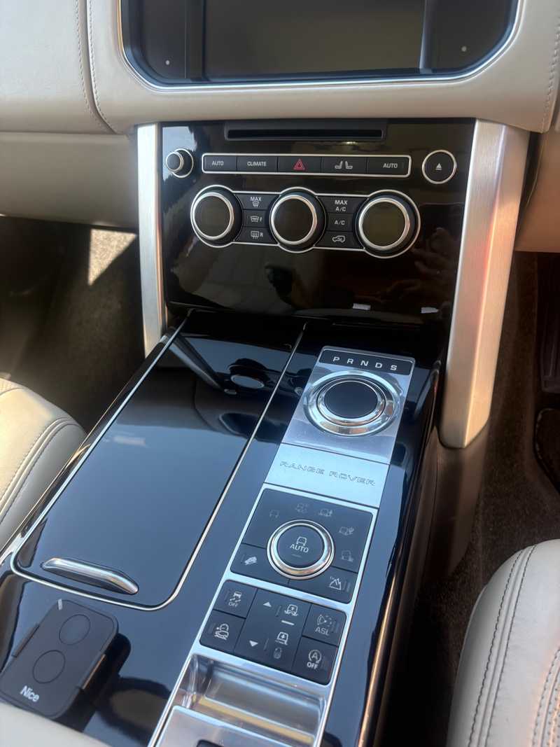 2015 Land Rover Range Rover Vogue 3,0L 2015 Cyprus