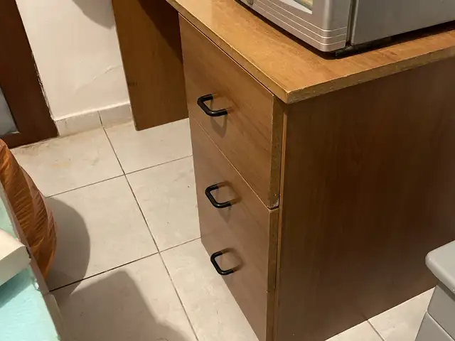 Wooden desk with 3 draws, Επαρχία Αμμοχώστου — Φρέναρος