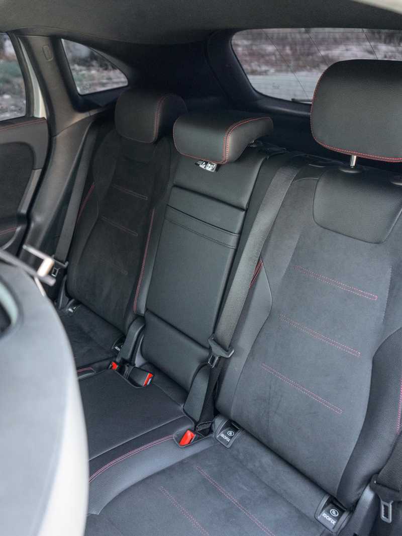 2021 Mercedes-Benz GLA-Class 2,0L 2021 Cyprus