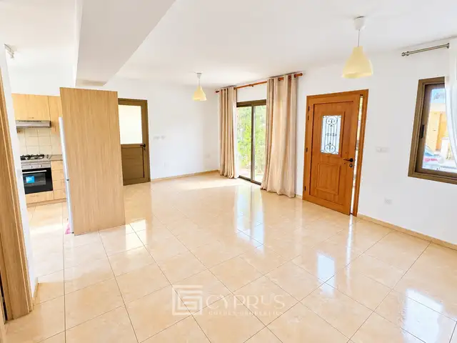 2-bedroom villa to rent, Paphos — Paphos - Universal - 7