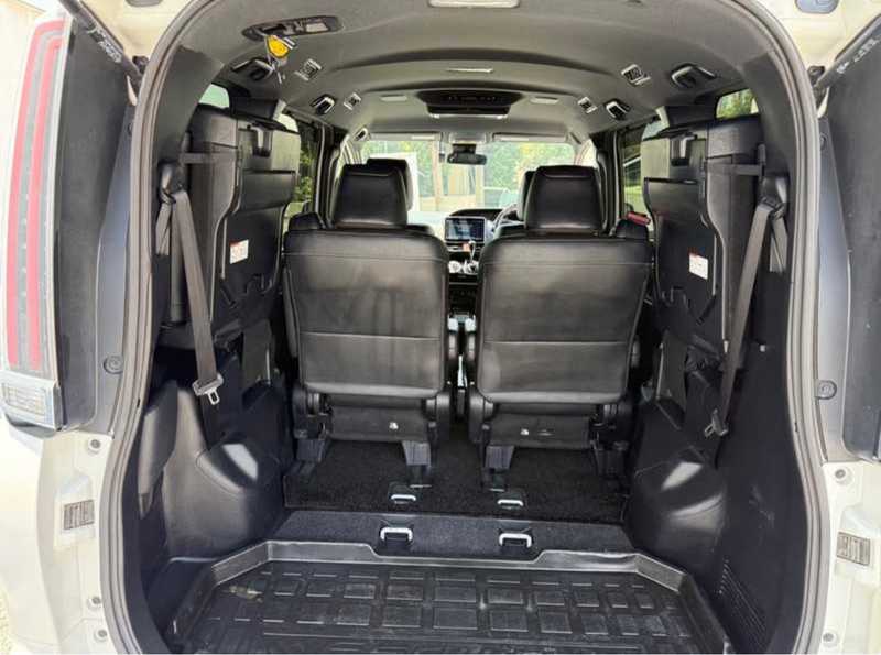 2018 Toyota Esquire 2,0L 2018 Cyprus