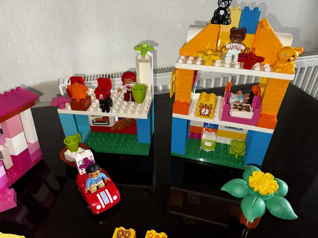 Lego duplo house and playground sets bundle, Nicosia — Strovolos - Acropolis