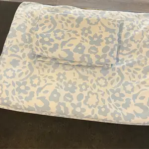 2 pair of sheets, Larnaca — Oroklini Tourist Area