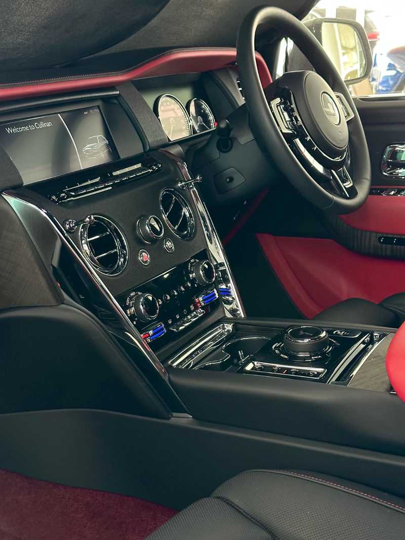 2023 Rolls Royce Cullinan 6,8L 2023 Cyprus