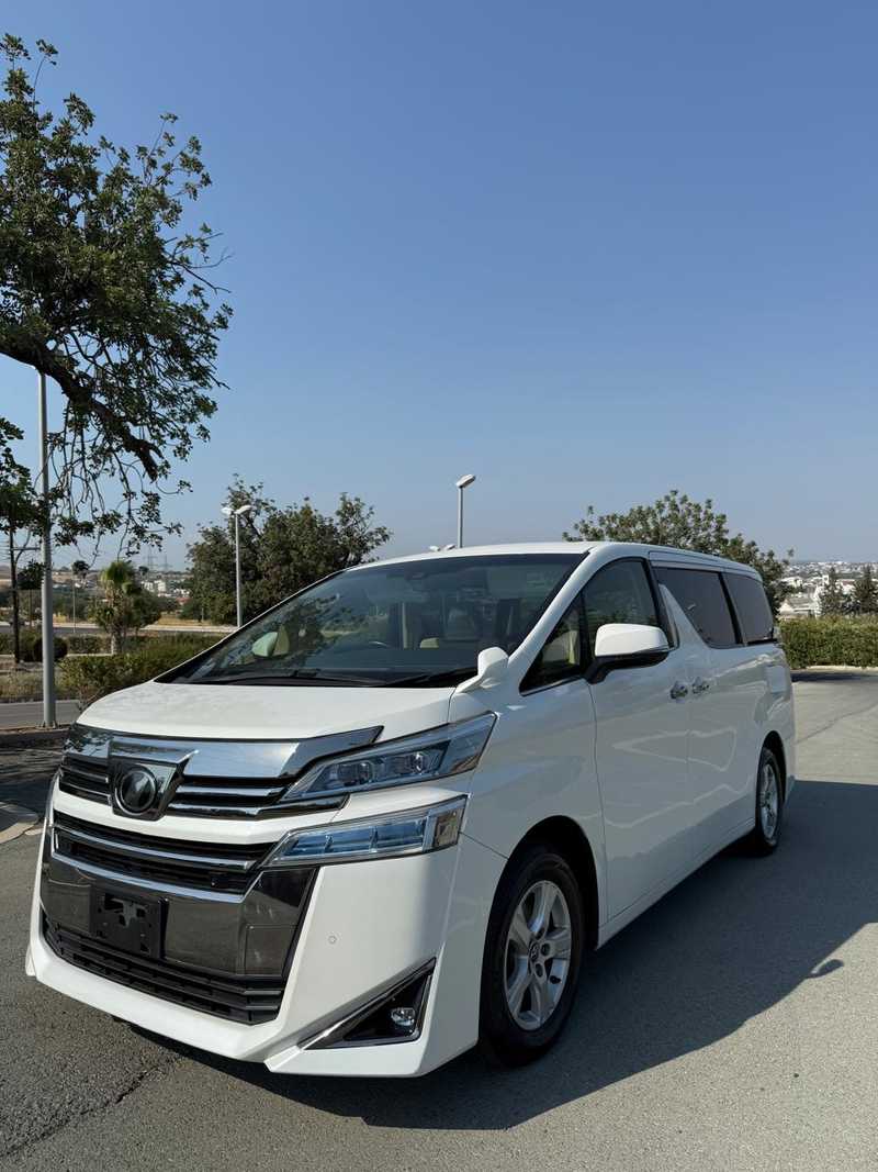 Toyota Vellfire 2,5L 2020