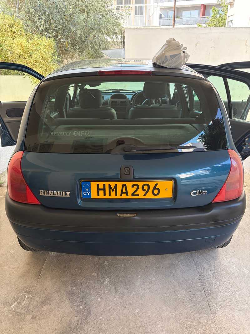 2000 Renault Clio 1,4L 2000 Cyprus