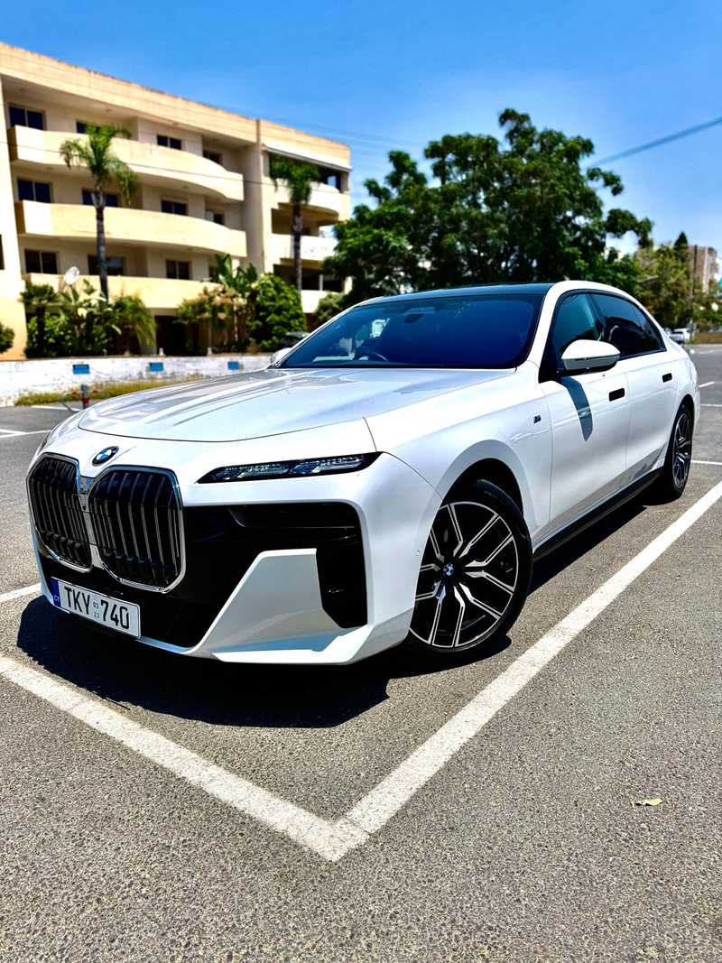 BMW 7-Series 3,0L 2023