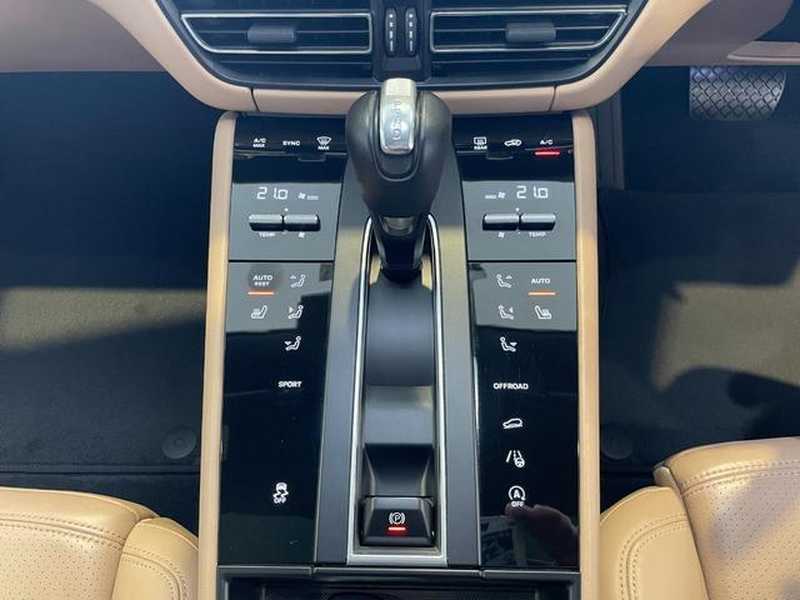 2023 Porsche Macan 2,0L 2023 Cyprus