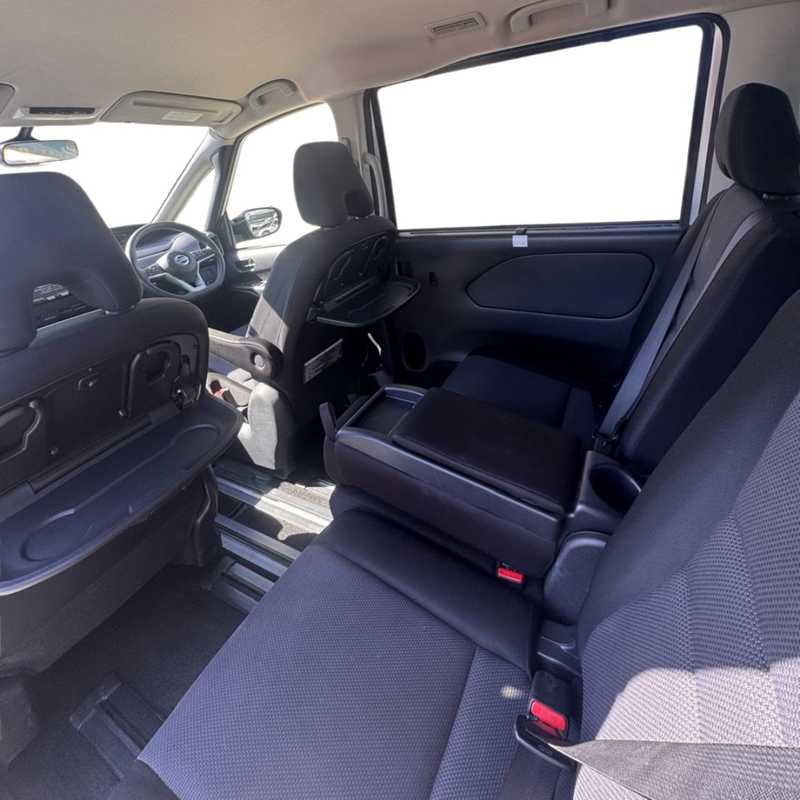 2021 Nissan Serena 2,0L 2021 Cyprus