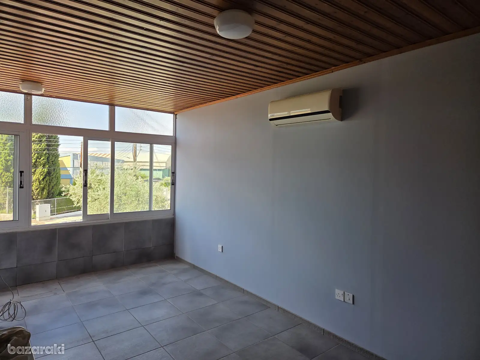 House, 2 bedrooms — 9