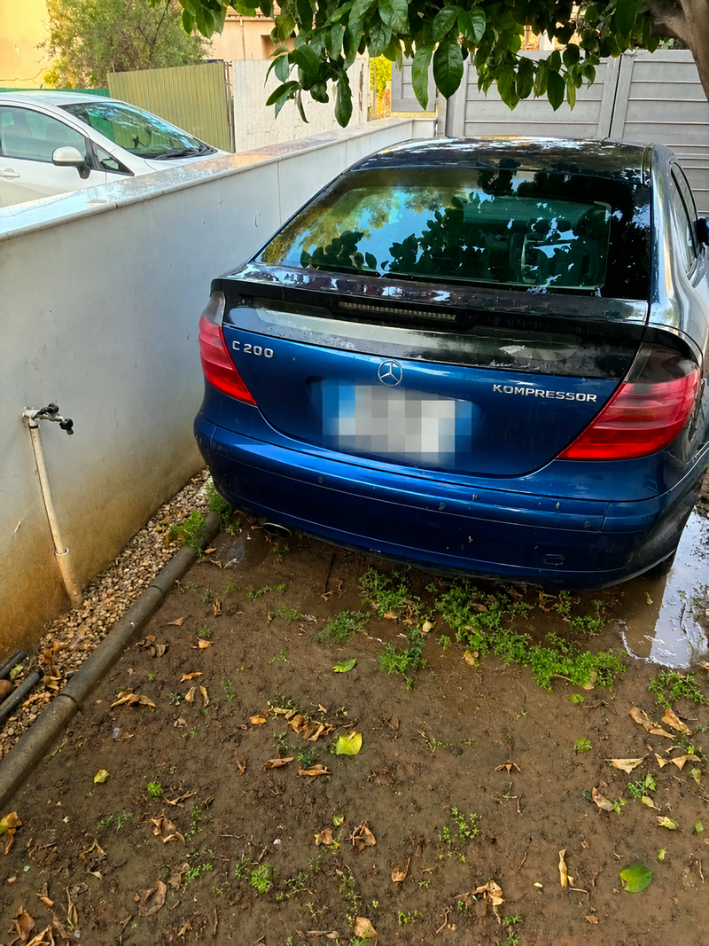 2001 Mercedes-Benz C-Class 2,0L 2001 Cyprus