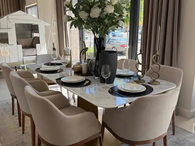 Royal dining table set .made in italy, Limassol — Limassol - Kapsalos