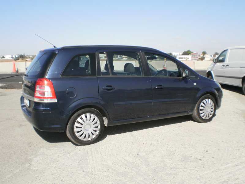 2013 Opel, Vauxhall Zafira 1,6L 2013 Cyprus