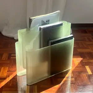 Lucite green magazine rack by giotto stoppino for kartell, Επαρχία Λευκωσίας — Στρόβολος - Ακρόπολη