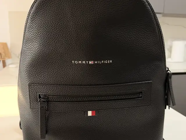 Tommy hilfiger essential black backpack bag, Επαρχία Λεμεσού — Λεμεσός - Ζακάκι