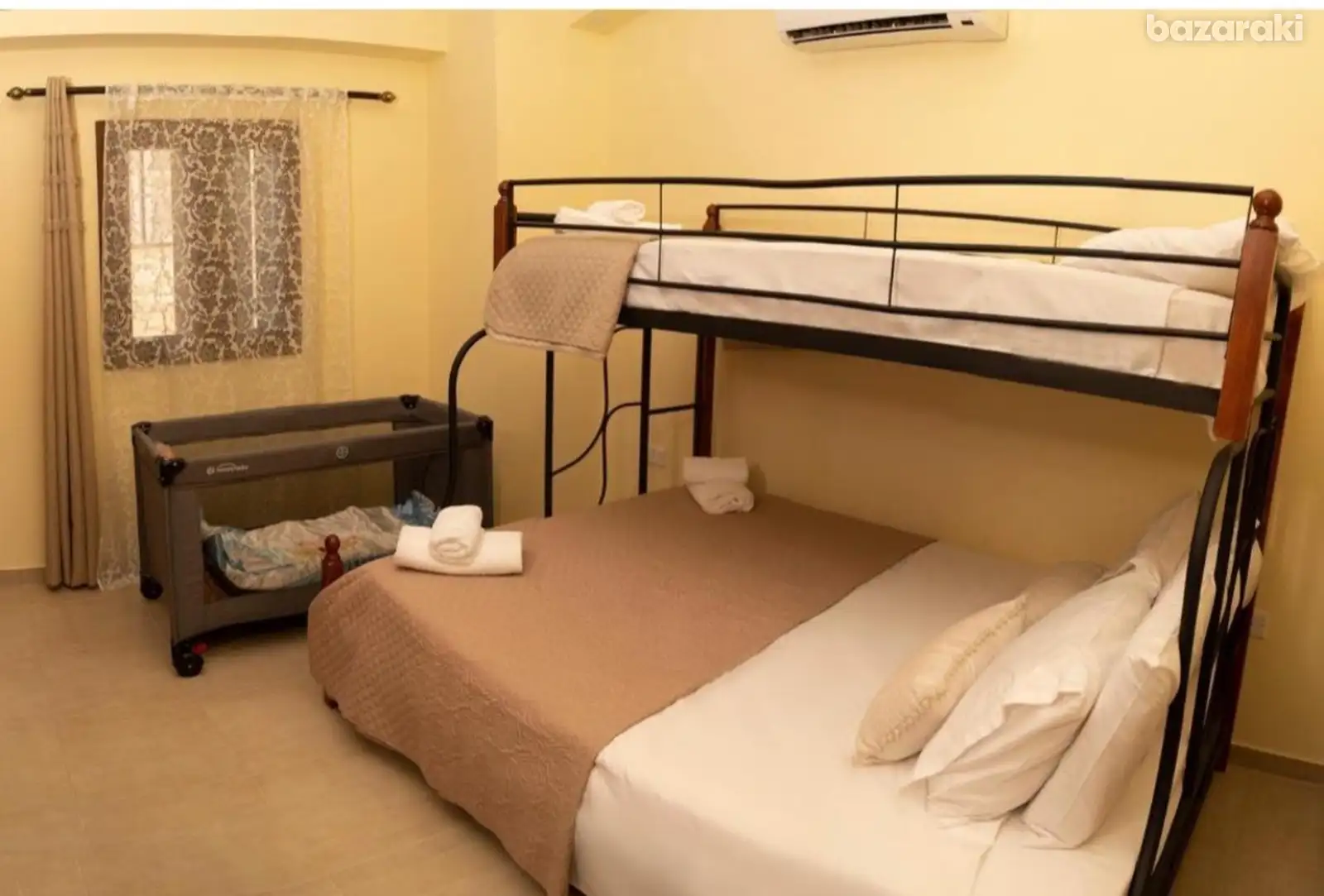 House, 3 bedrooms — 4