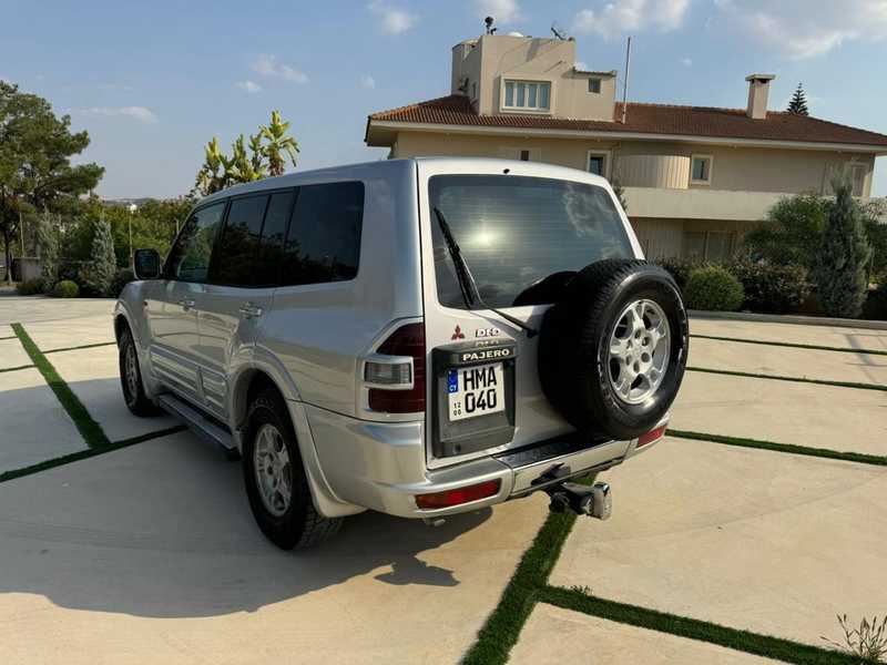 2001 Mitsubishi Pajero 3,2L 2001 Cyprus