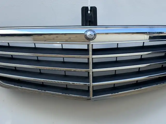 2012 mercedes c class front sports grill, Επαρχία Πάφου — Πέγεια