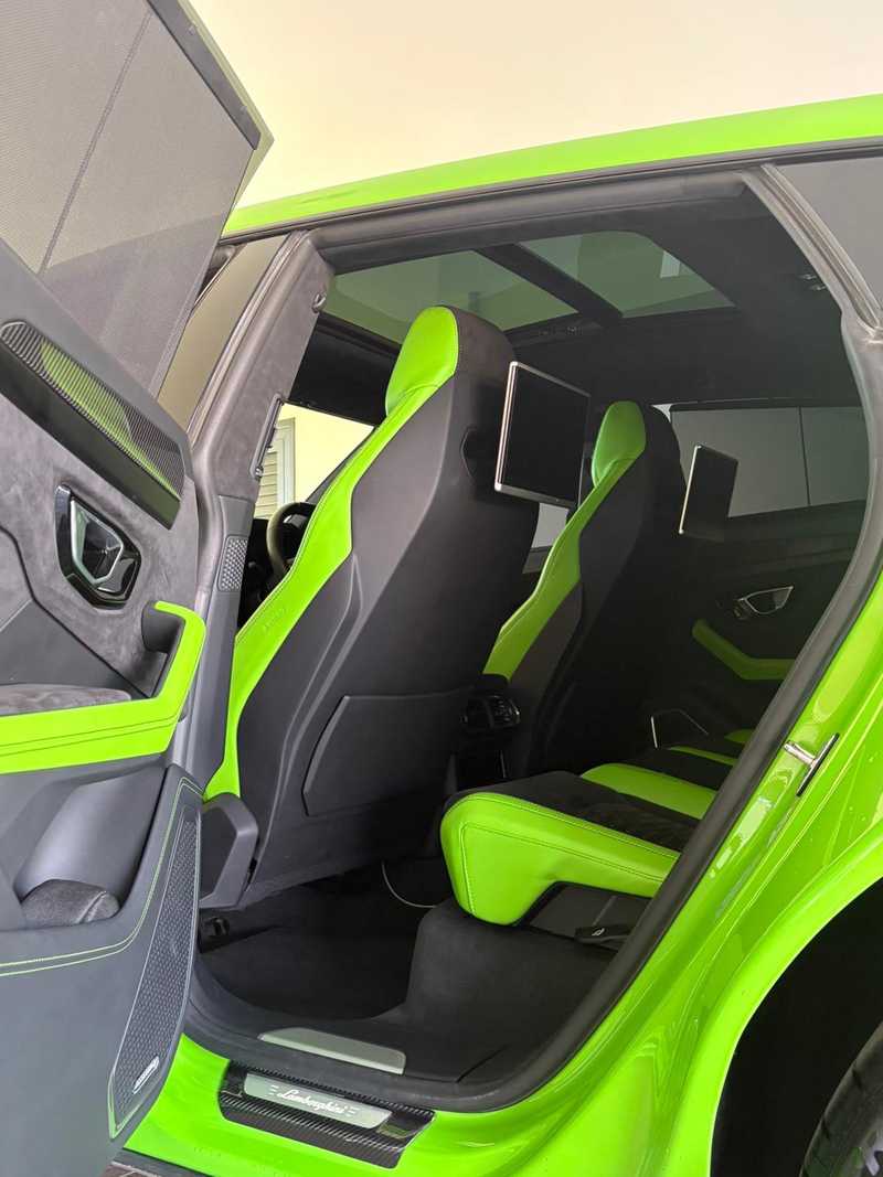 2021 Lamborghini Urus 4,0L 2021 Cyprus