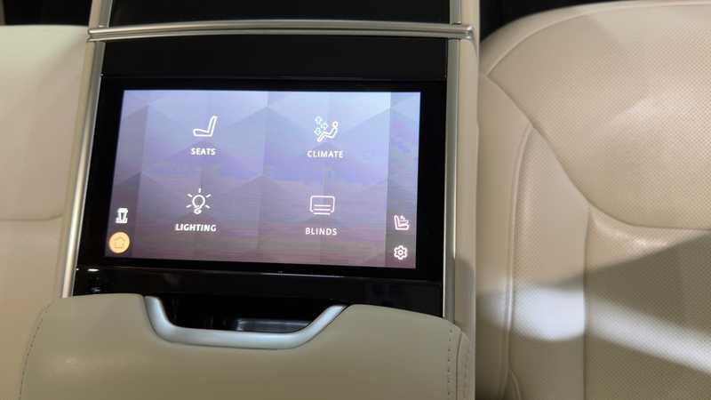 2024 Land Rover Range Rover 3,0L 2024 Cyprus