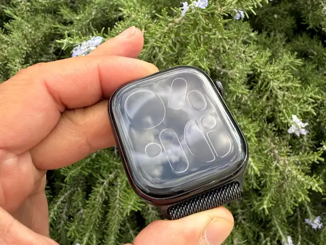 Apple watch series 10 gps 46mm jet black with milanese loop perfect condition, Επαρχία Λάρνακας — Αραδίππου - Απόστολος Λουκάς