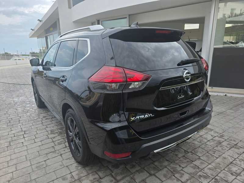 2021 Nissan Serena 2,0L 2021 Cyprus