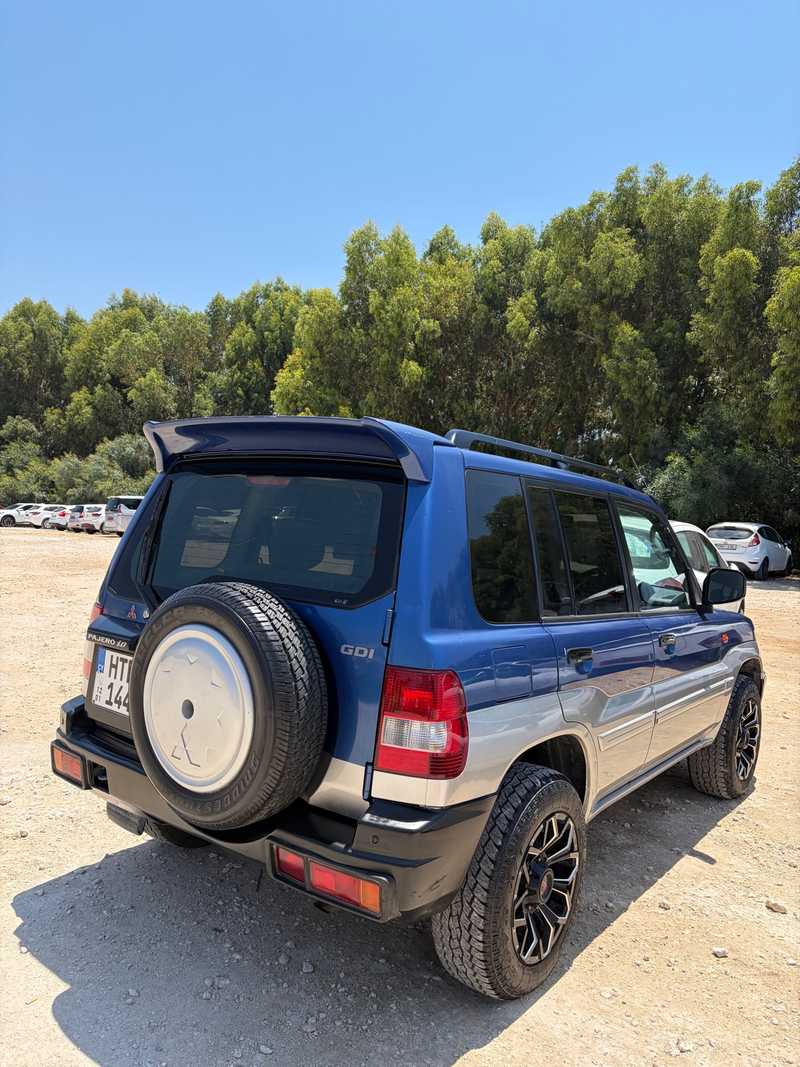 2001 Mitsubishi Pajero 2,0L 2001 Cyprus