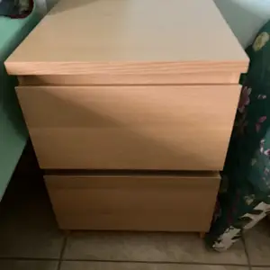 Bedside tables x 2, Επαρχία Λάρνακας — Ορόκλινη