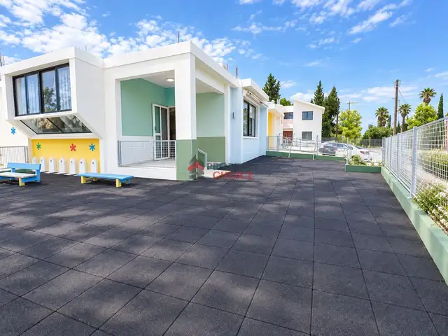 Kindergarden in egkomi with large yard, Επαρχία Λευκωσίας — 'Έγκωμη