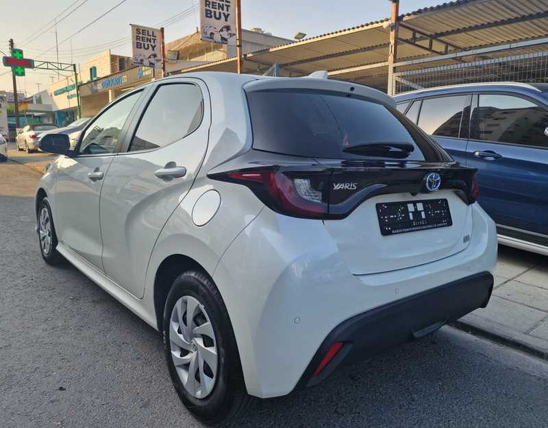 2022 Toyota Yaris 1,5L 2022 Cyprus