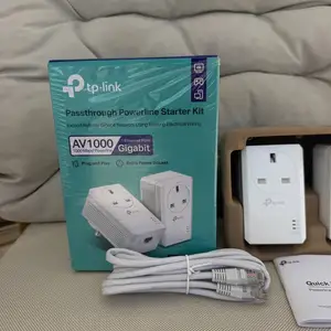Tp-link av1000 gigabit passthrough powerline, Larnaca — Livadia Larnakas