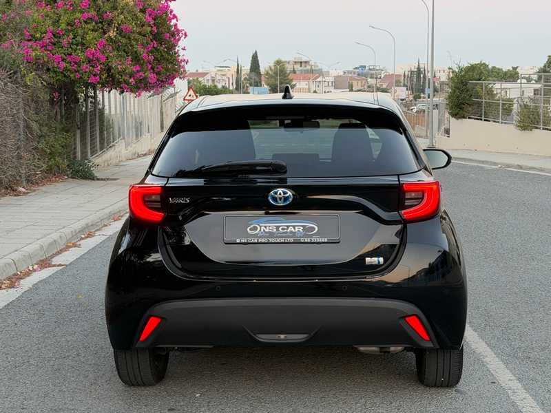 2022 Toyota Yaris 1,5L 2022 Cyprus