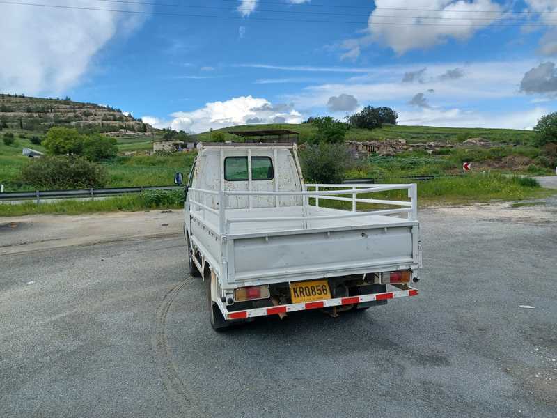 2004 Mazda Bongo 1,8L 2004 Cyprus