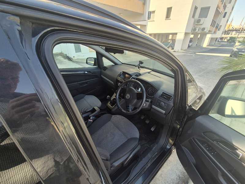 2014 Opel, Vauxhall Zafira 1,8L 2014 Cyprus