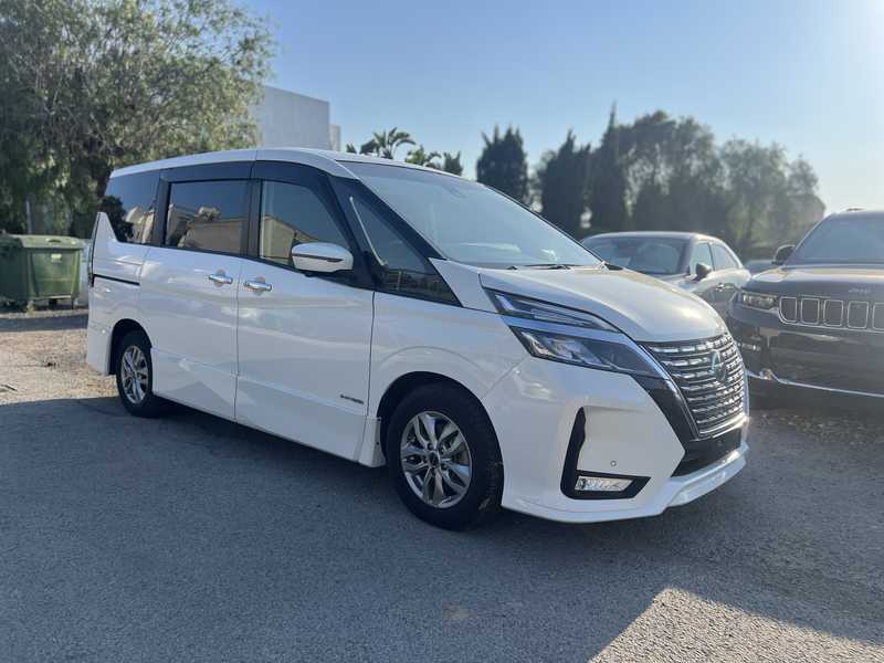 2022 Nissan Serena 2,0L 2022 Cyprus