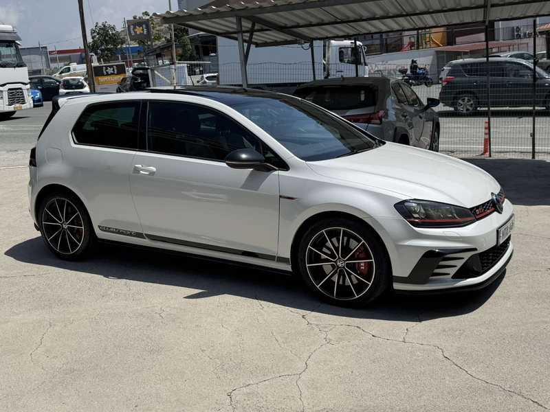 2017 Volkswagen Golf 2,0L 2017 Cyprus