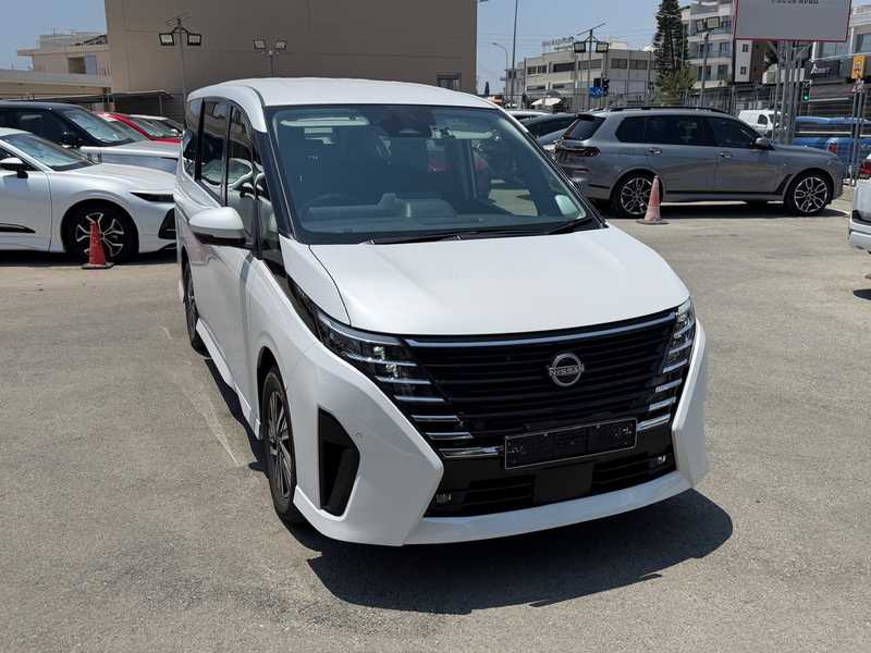 Nissan Serena e-POWER 1,4L 2024
