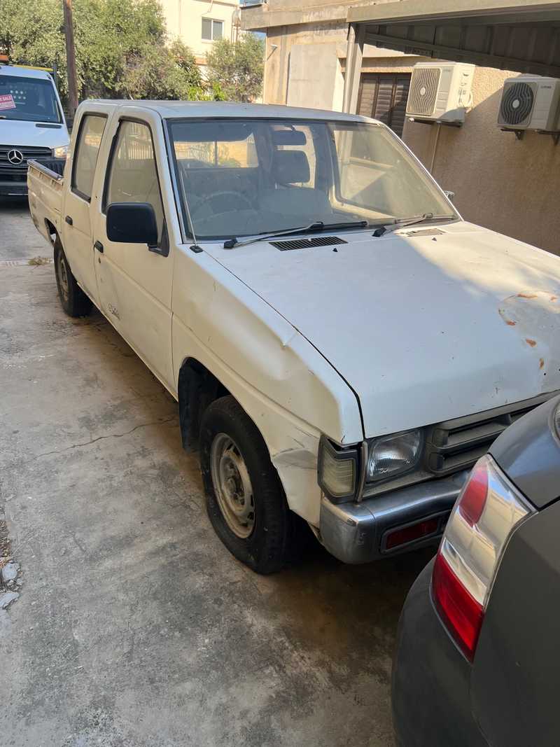 Nissan D21 6,8L 1994