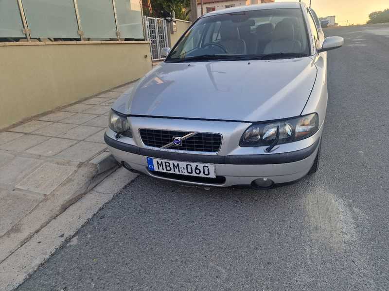 2004 Volvo S60 2,4L 2004 Cyprus