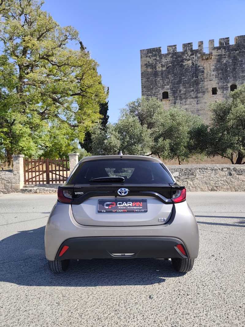 2022 Toyota Yaris 1,5L 2022 Cyprus
