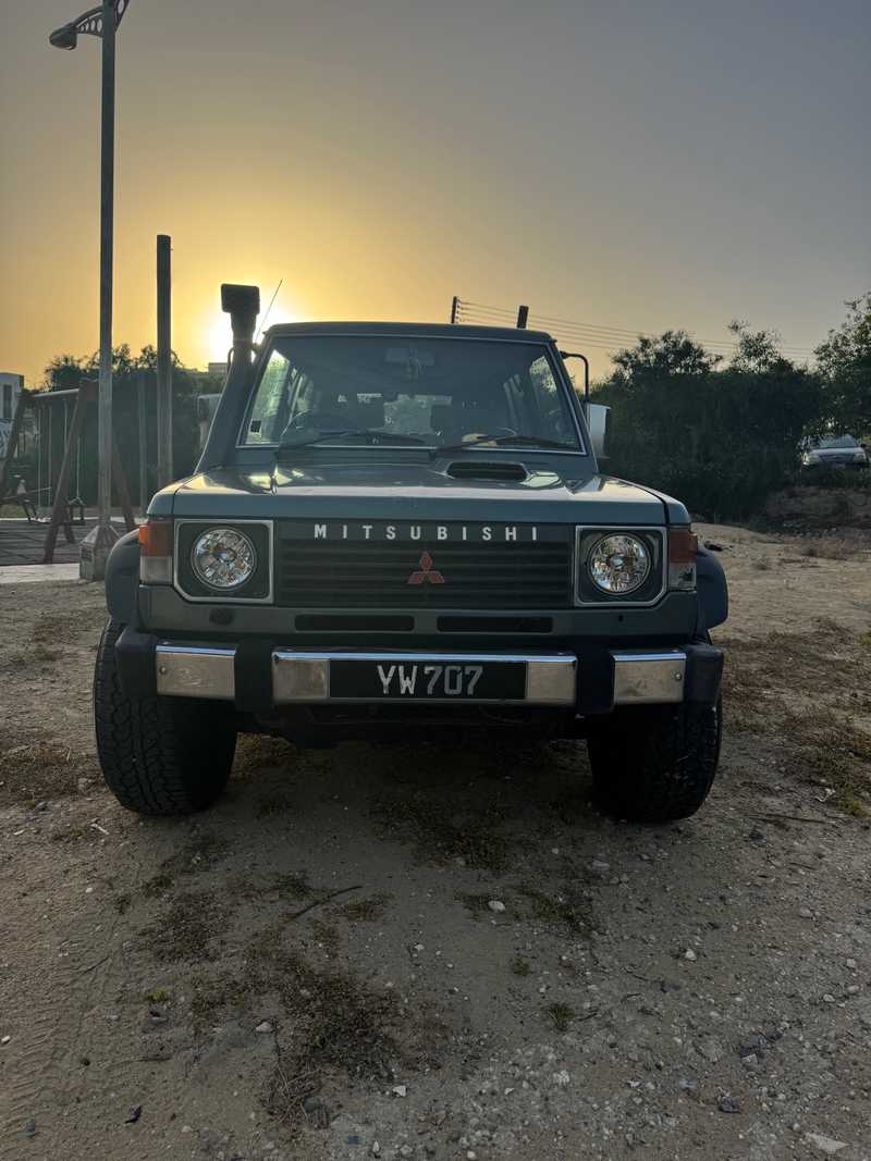 1990 Mitsubishi Pajero 2,5L 1990 Cyprus
