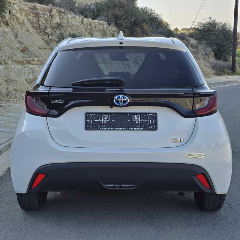 2022 Toyota Yaris 1,5L 2022 Cyprus