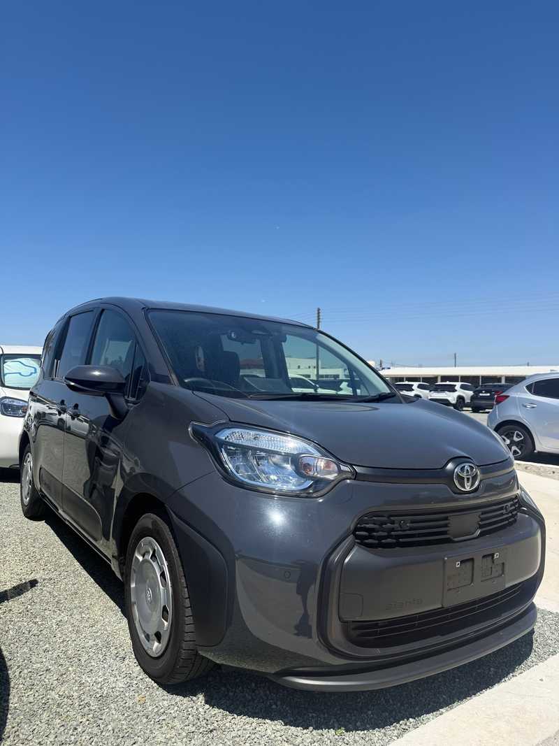 Toyota Sienta 1,5L 2023