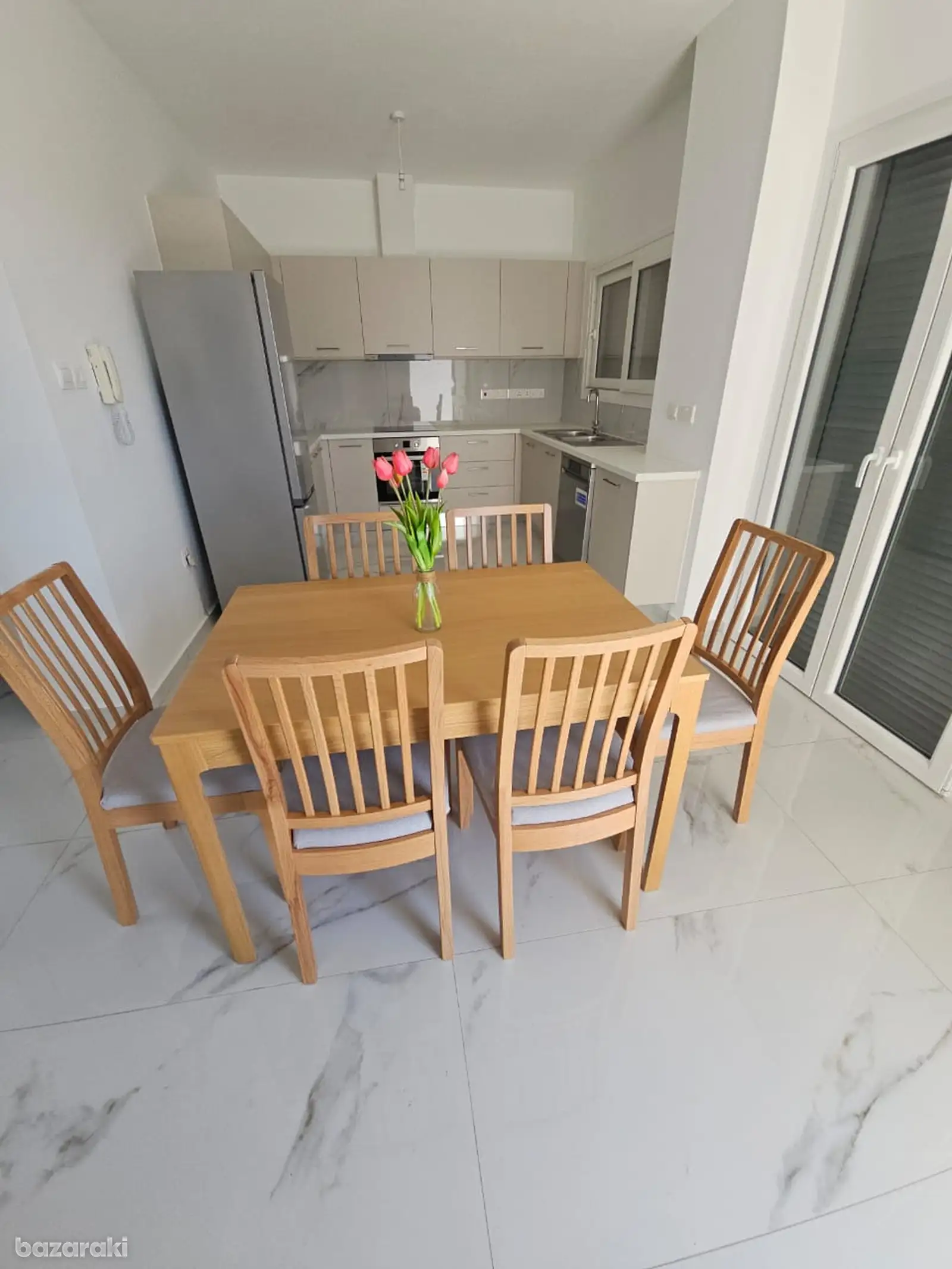 House, 3 bedrooms — 2