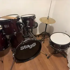 Stagg drum tim122b 5 piece, Limassol — Parekklisia