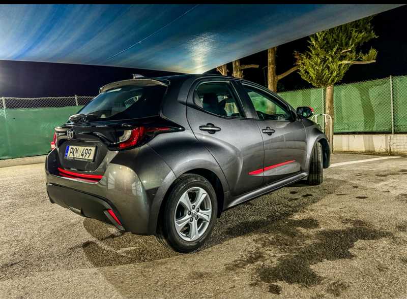 2022 Toyota Yaris 4,9L 2022 Cyprus